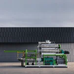 Twin screw extruder machine for producing floating fish feed and pet food pellets in aquaculture plant